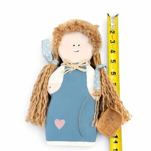 Handcrafted Country Shelf Sitter